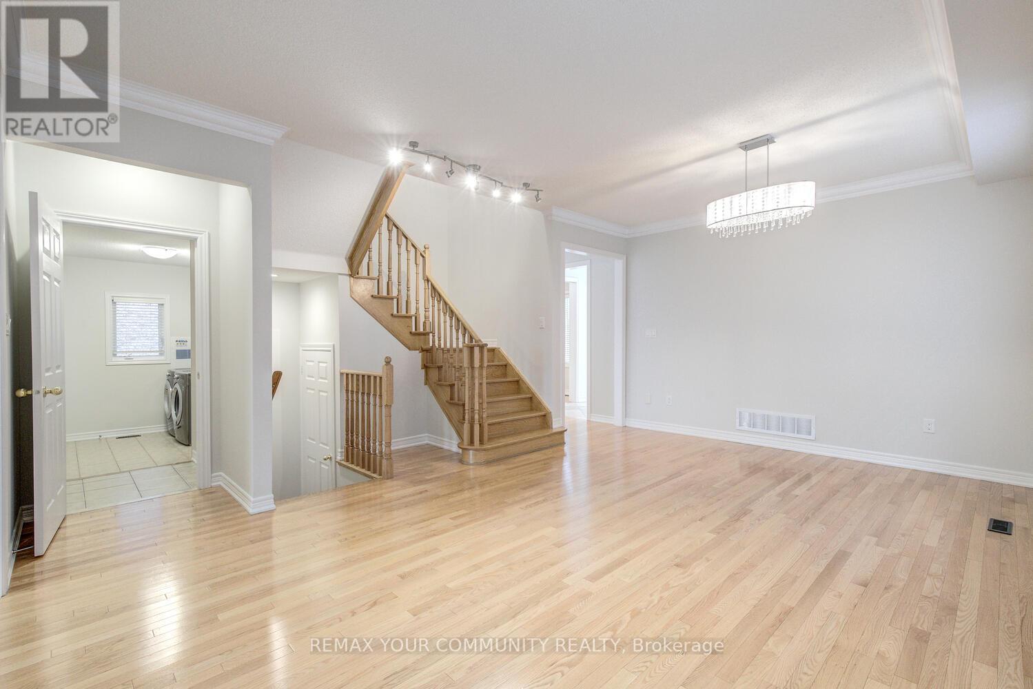 76 Ivy Glen Drive, Vaughan, Ontario  L6A 0P2 - Photo 14 - N13608830