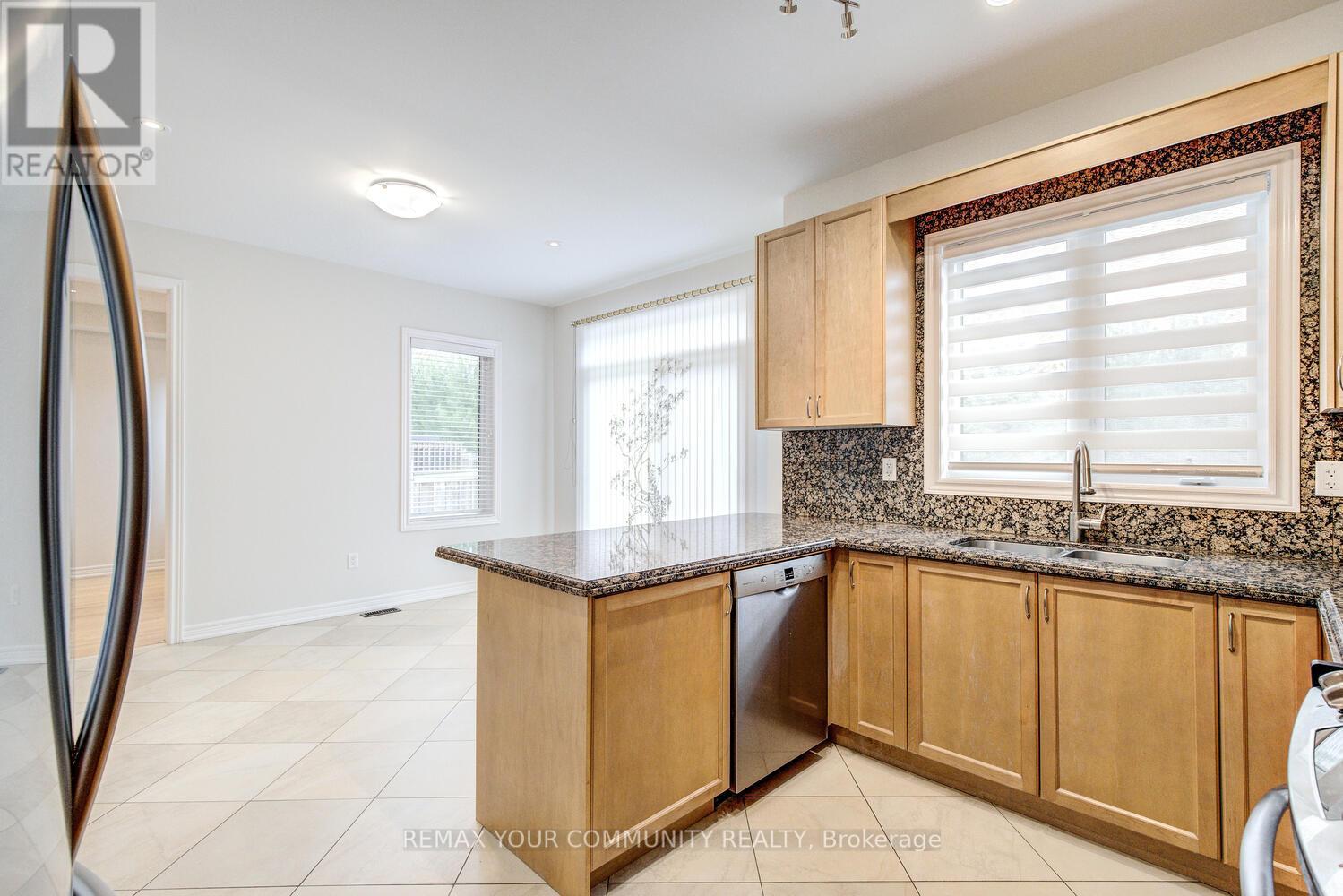 76 Ivy Glen Drive, Vaughan, Ontario  L6A 0P2 - Photo 20 - N13608830