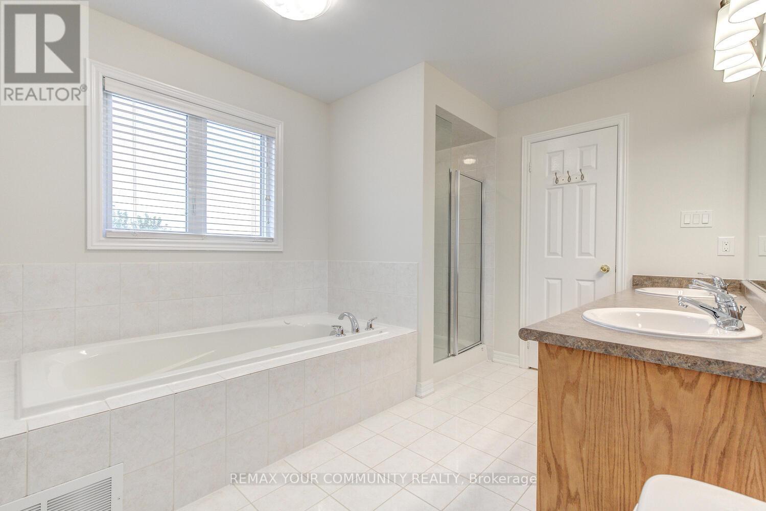 76 Ivy Glen Drive, Vaughan, Ontario  L6A 0P2 - Photo 29 - N13608830