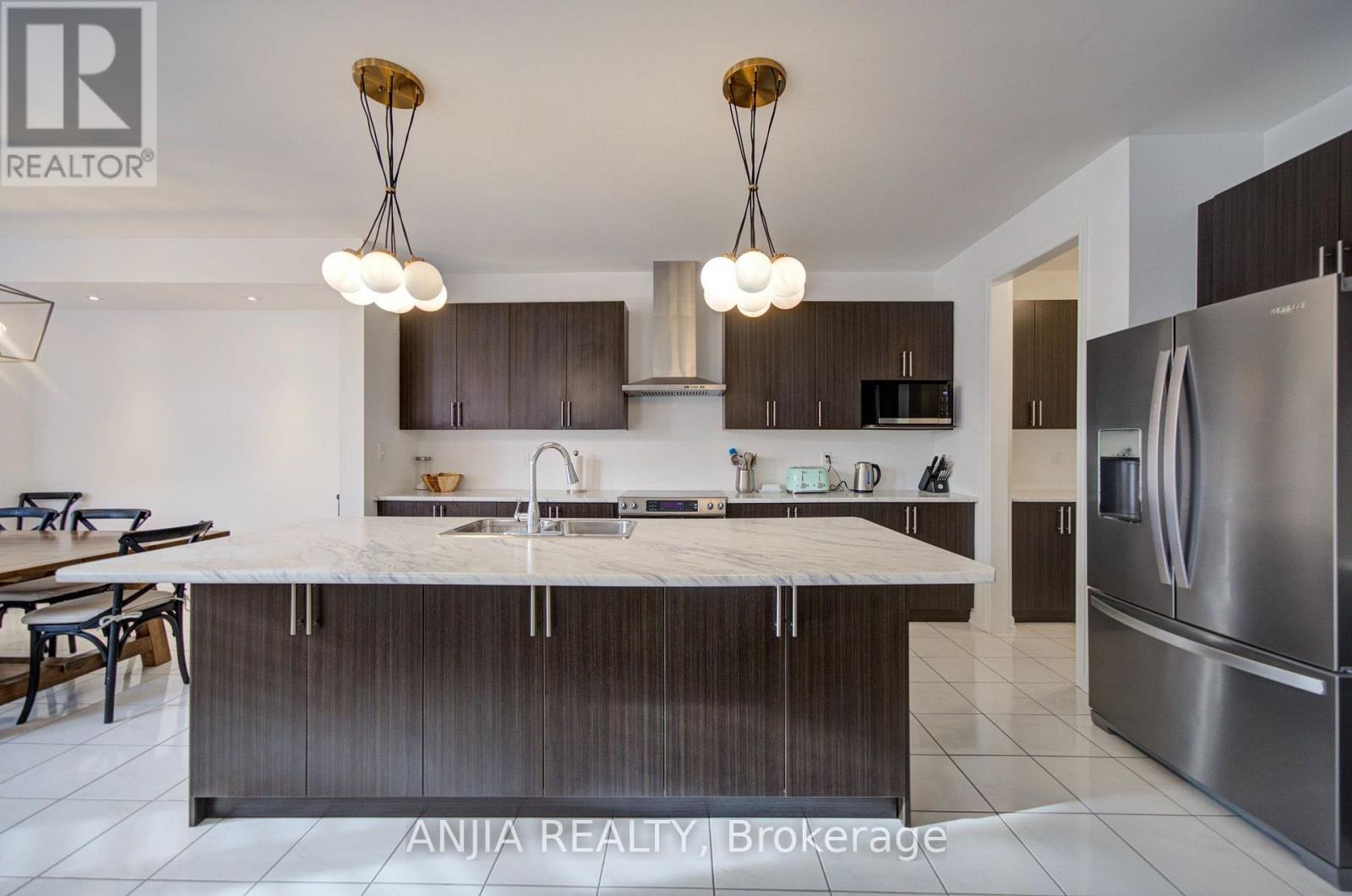 8 Wagon Works Street, Markham, Ontario  L6B 1C9 - Photo 18 - N13827380