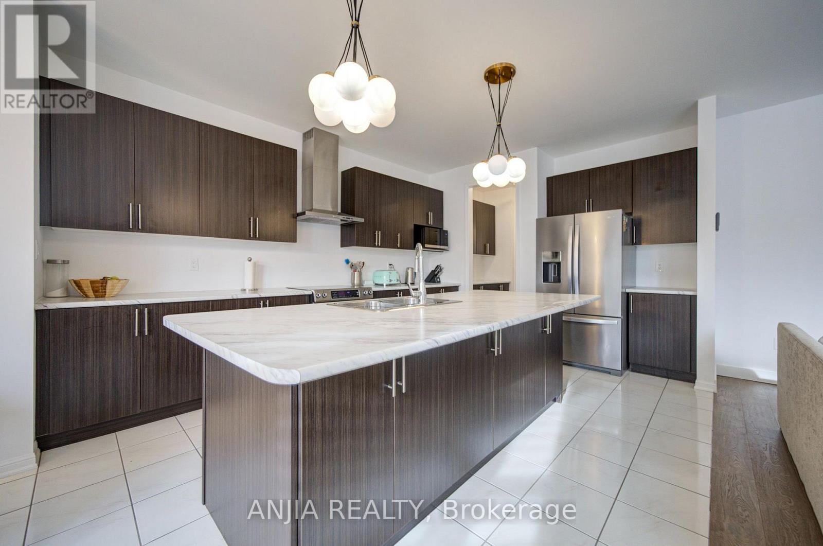 8 Wagon Works Street, Markham, Ontario  L6B 1C9 - Photo 17 - N13827380