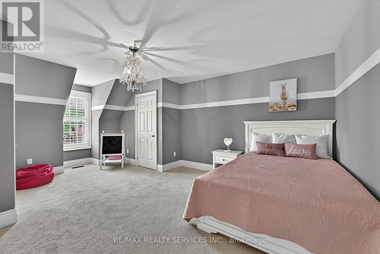50 North Riverdale Drive, Caledon, Ontario  L7C 3K3 - Photo 21 - W13805026