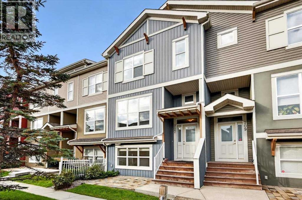 707, 10 Auburn Bay Avenue SE, Calgary, Alberta  T3M 0P8 - Photo 1 - A2339048