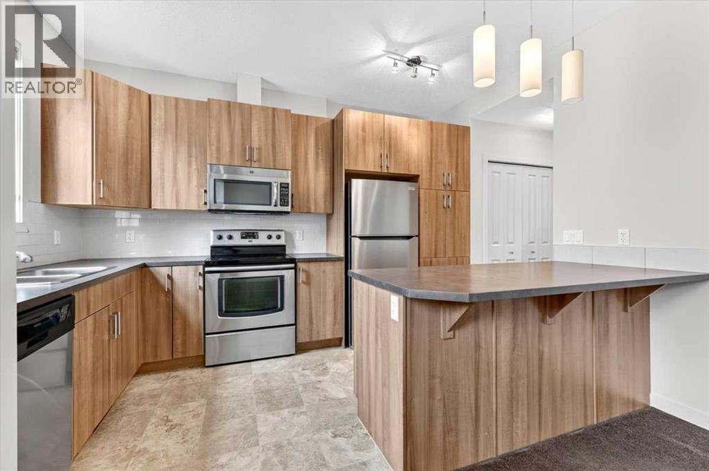707, 10 Auburn Bay Avenue SE, Calgary, Alberta  T3M 0P8 - Photo 4 - A2339048