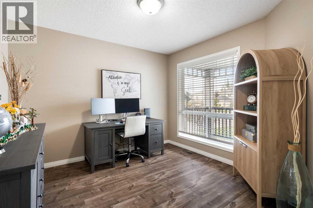 349 Douglas Glen Heath Se, Calgary, Alberta  T2Z 2W5 - Photo 5 - A2346238