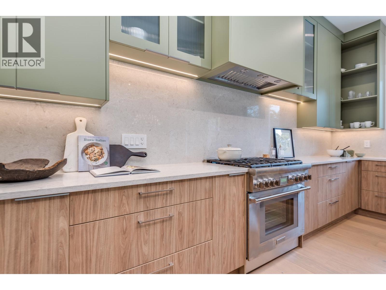 8431 Fairway Road, Richmond, British Columbia  V7C 1Y5 - Photo 14 - R3167067