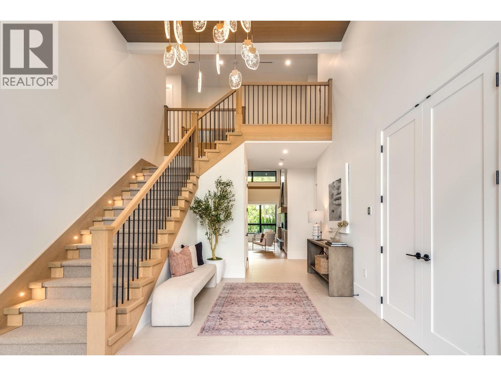 8431 Fairway Road, Richmond, British Columbia  V7C 1Y5 - Photo 4 - R3167067