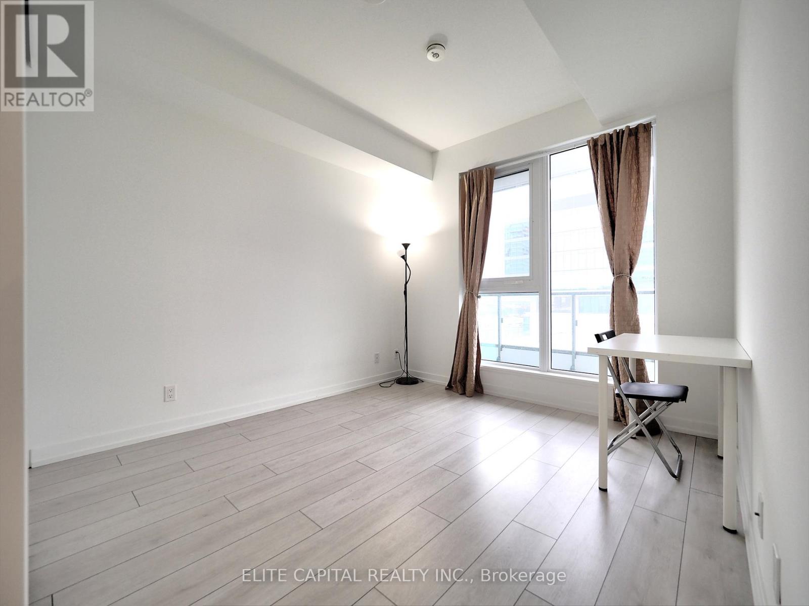 702 - 5 Buttermill Avenue, Vaughan (Vaughan Corporate Centre), Ontario  L4K 0J5 - Photo 4 - N13832658