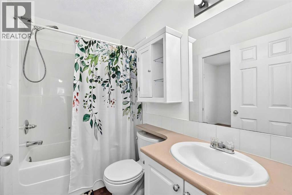 2368 Eversyde Avenue Sw, Calgary, Alberta  T2Y 4X6 - Photo 10 - A2344680