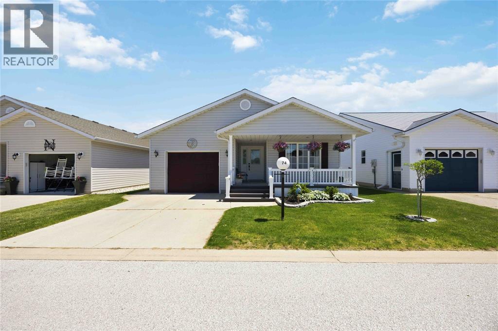 5700 BLACKWELL Sideroad Unit# 74 Sarnia Ontario Canada N7W1B7 4