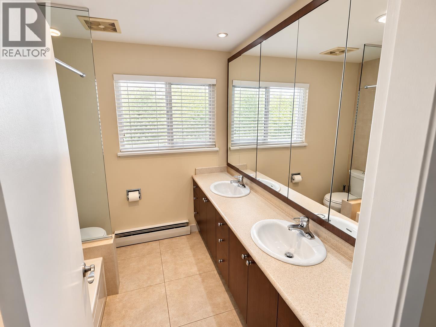 1215 E 48th Avenue, Vancouver, British Columbia  V5W 2E8 - Photo 37 - R3168439