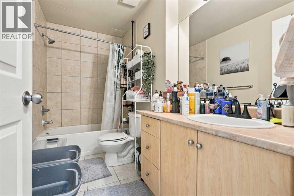 2014, 1053 10 Street SW, Calgary, Alberta  T2R 1S6 - Photo 10 - A2348414