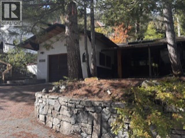 8588 Drifter Way, Whistler, British Columbia  V8E 0G2 - Photo 2 - R3147225