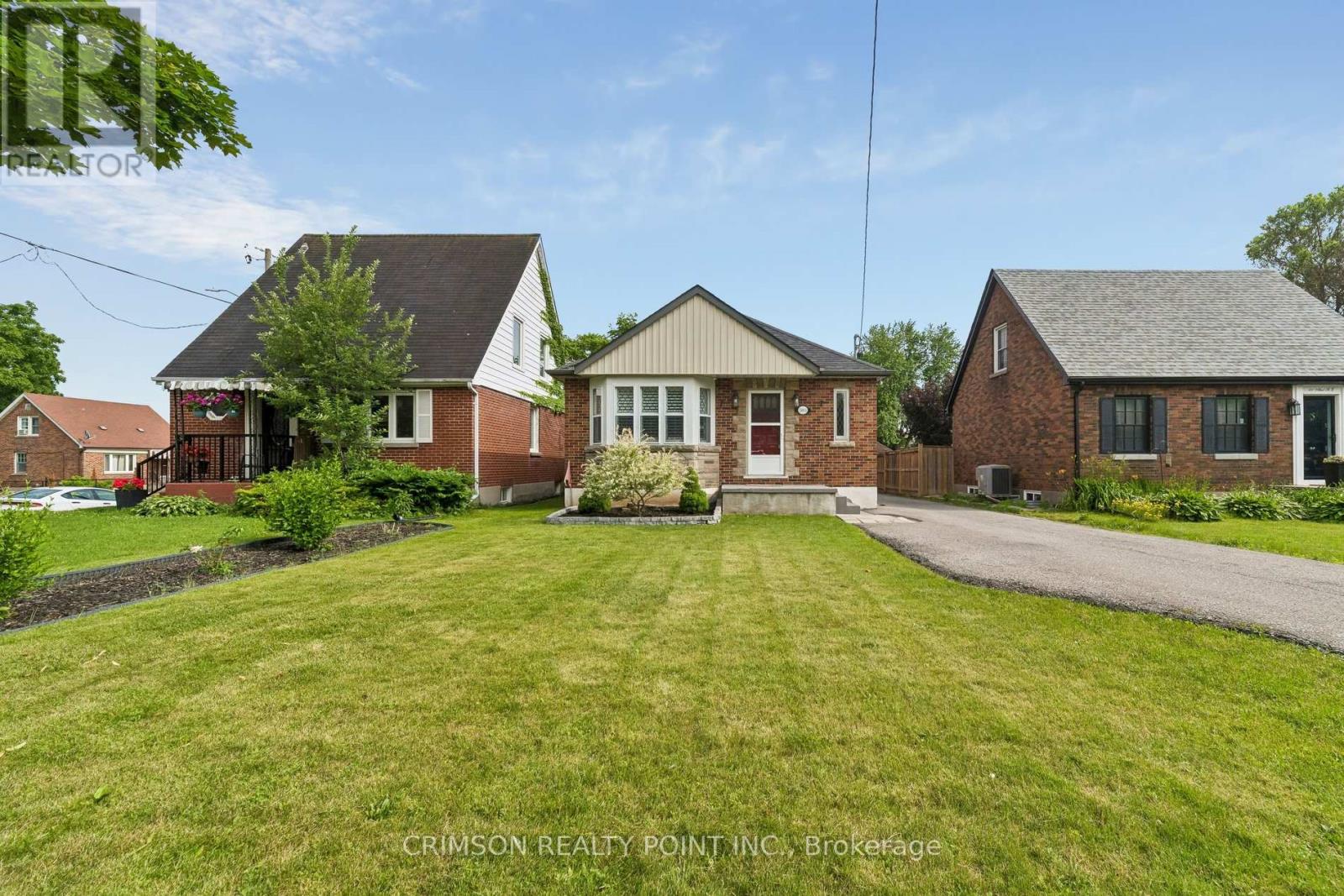 503 Athol Street E, Oshawa, Ontario  L1H 1L7 - Photo 2 - E13832702