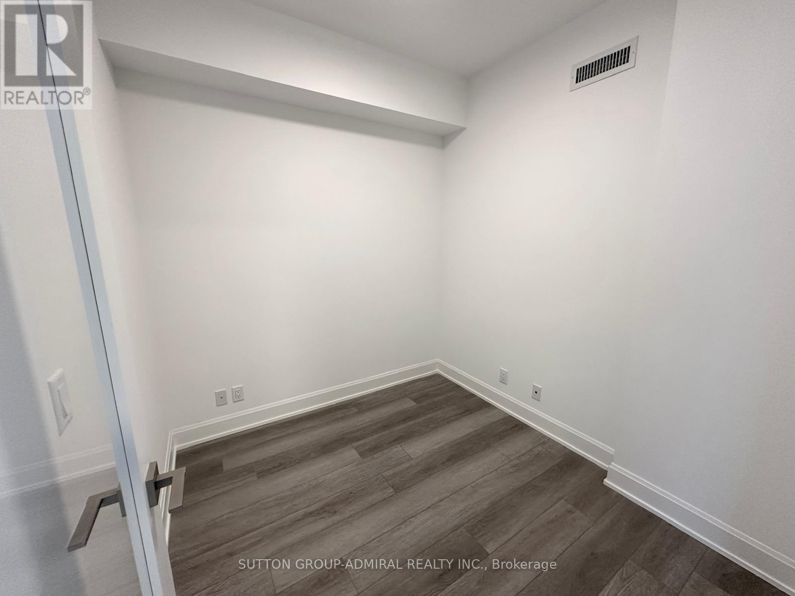 509 - 8 Water Walk Drive, Markham, Ontario  L3R 6L4 - Photo 9 - N13832696