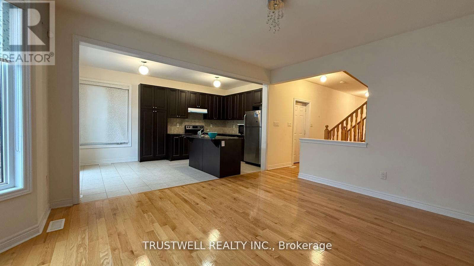 54 Busch Avenue, Markham, Ontario  L6C 0V4 - Photo 4 - N13832700