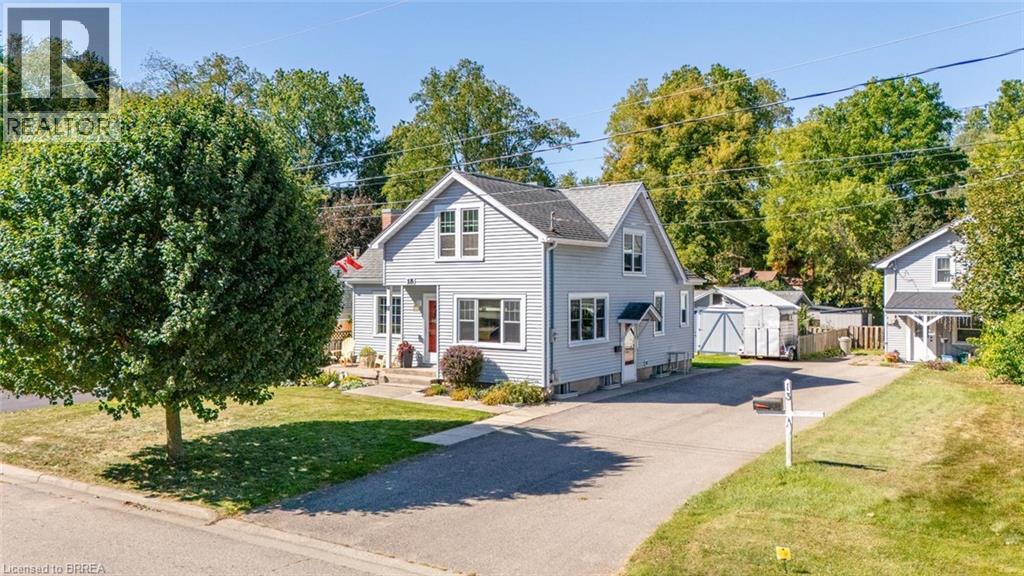 15 Lyndsay Street, Brantford, Ontario  N3T 2C6 - Photo 2 - 40866033