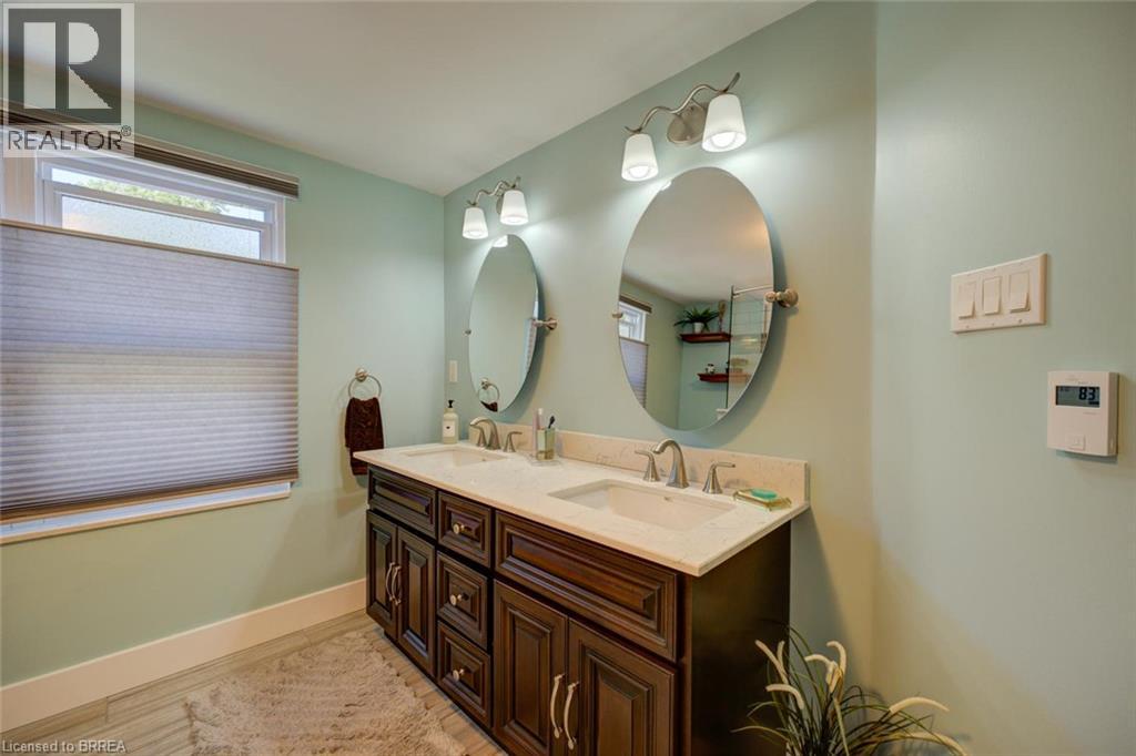 15 Lyndsay Street, Brantford, Ontario  N3T 2C6 - Photo 26 - 40866033