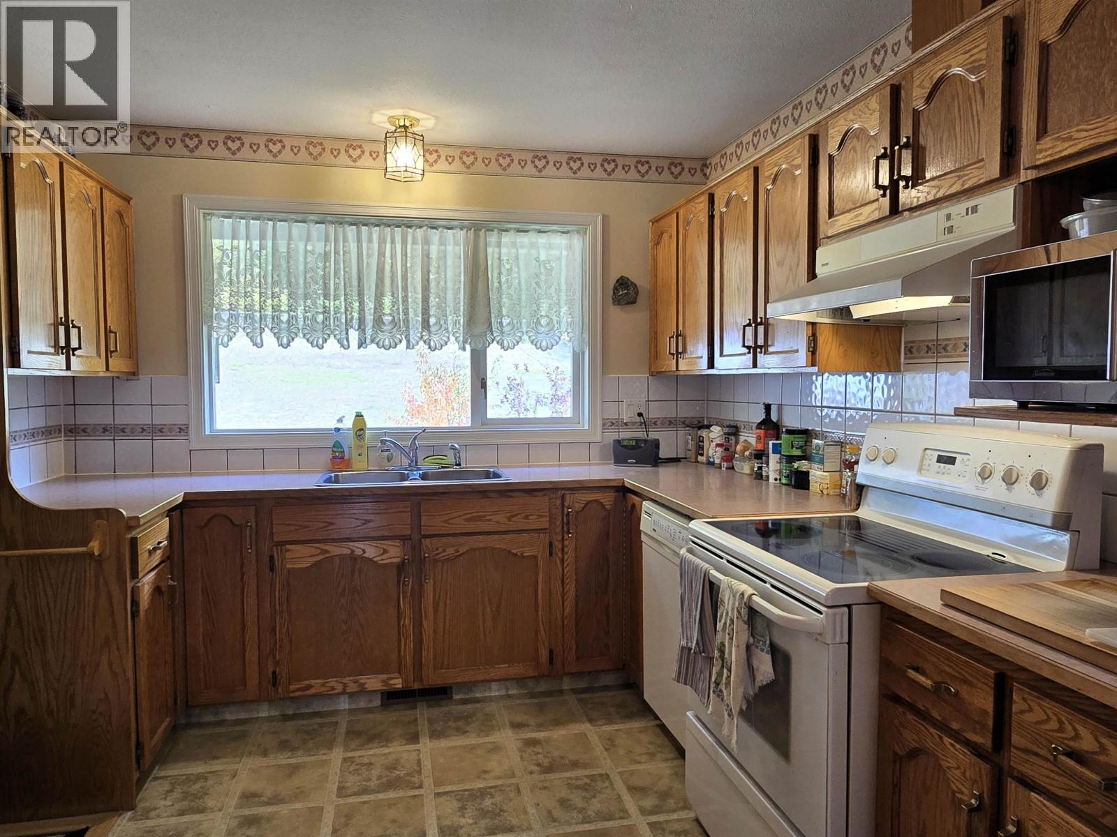 4706 North Meadow Road, Prince George, British Columbia  V2K 4K1 - Photo 6 - R3169870