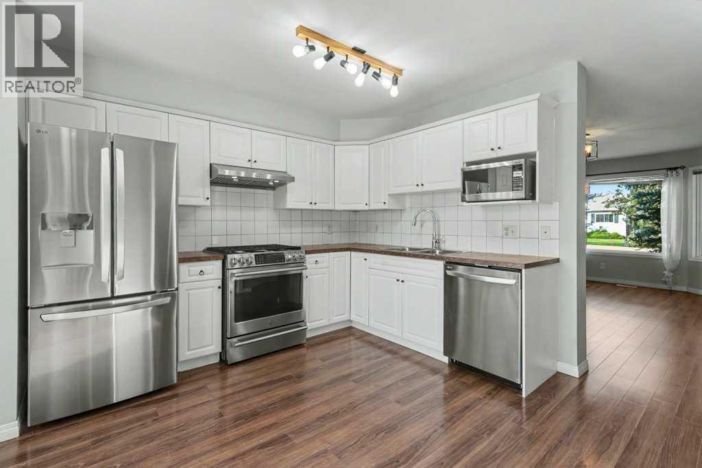8034 24 Street SE, Calgary, Alberta  T2C 0Z3 - Photo 9 - A2340729