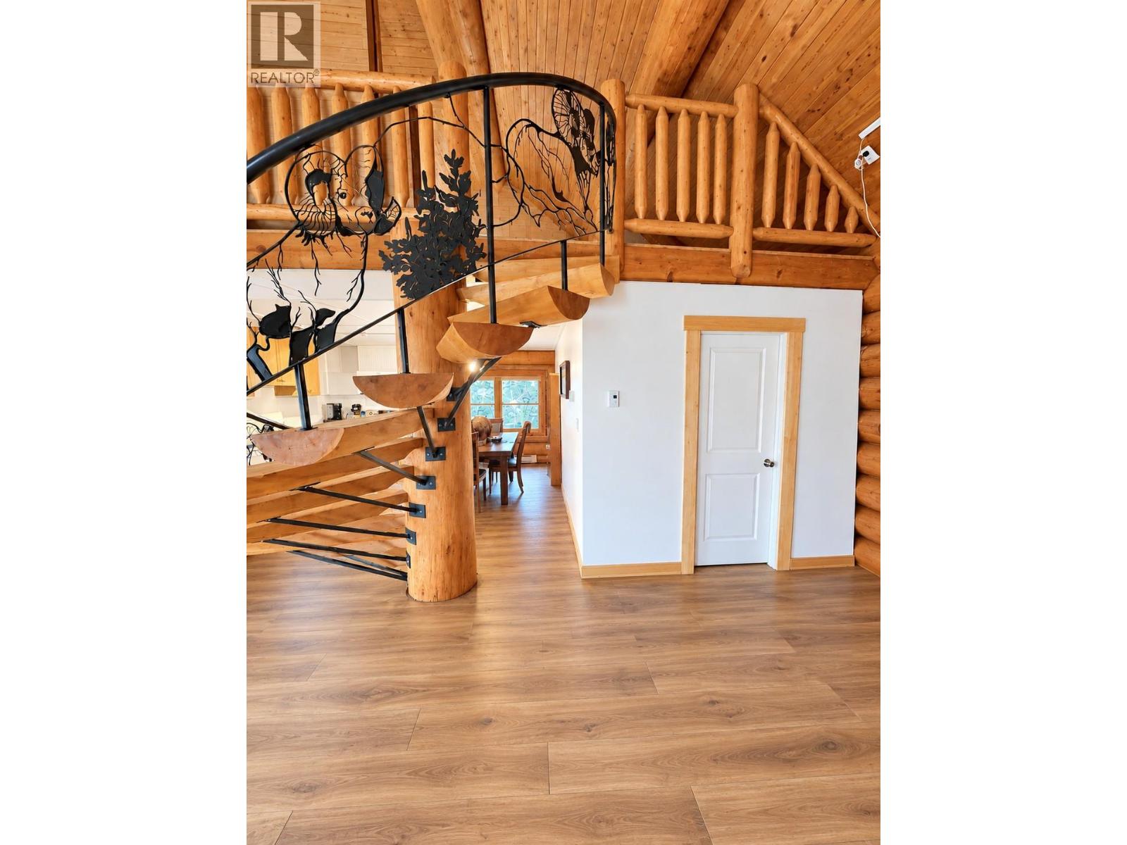 2131 Highway 3 Highway, Fernie, British Columbia  V0B 1M5 - Photo 10 - 10372475