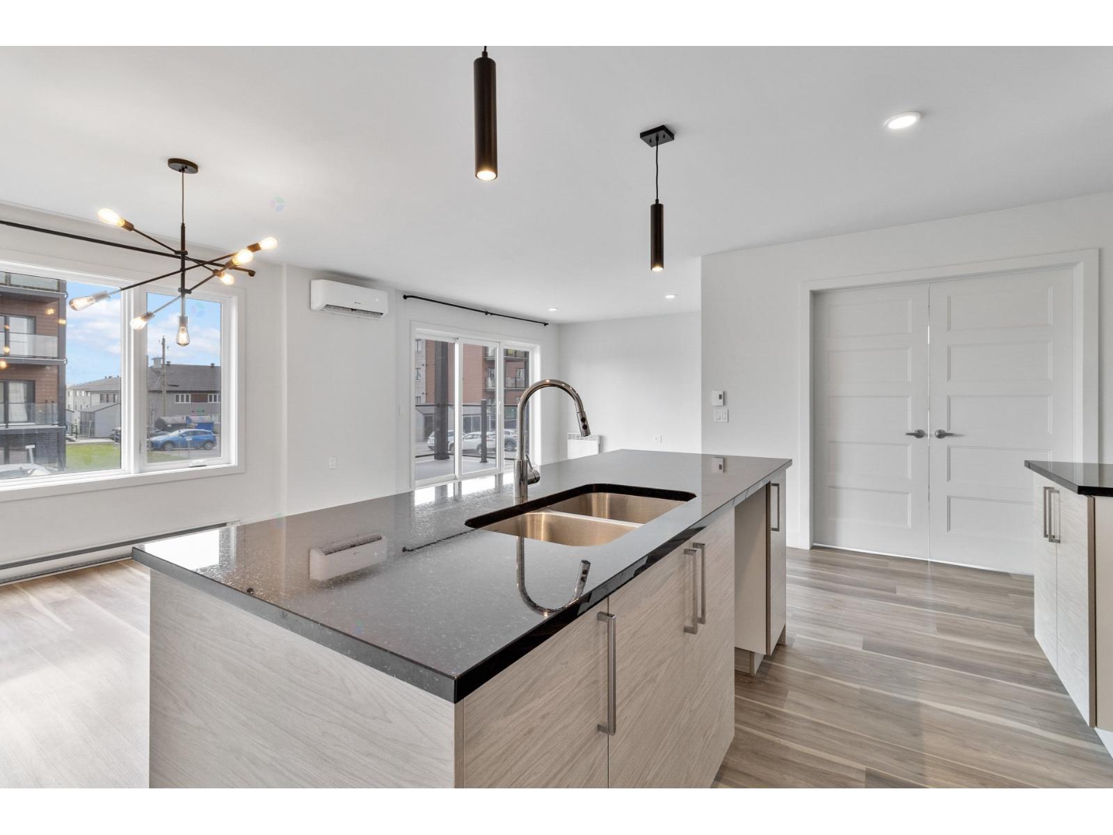 2357 Rue Harold-Cooke Sherbrooke (Les Nations) Quebec Canada J1H0M5 2