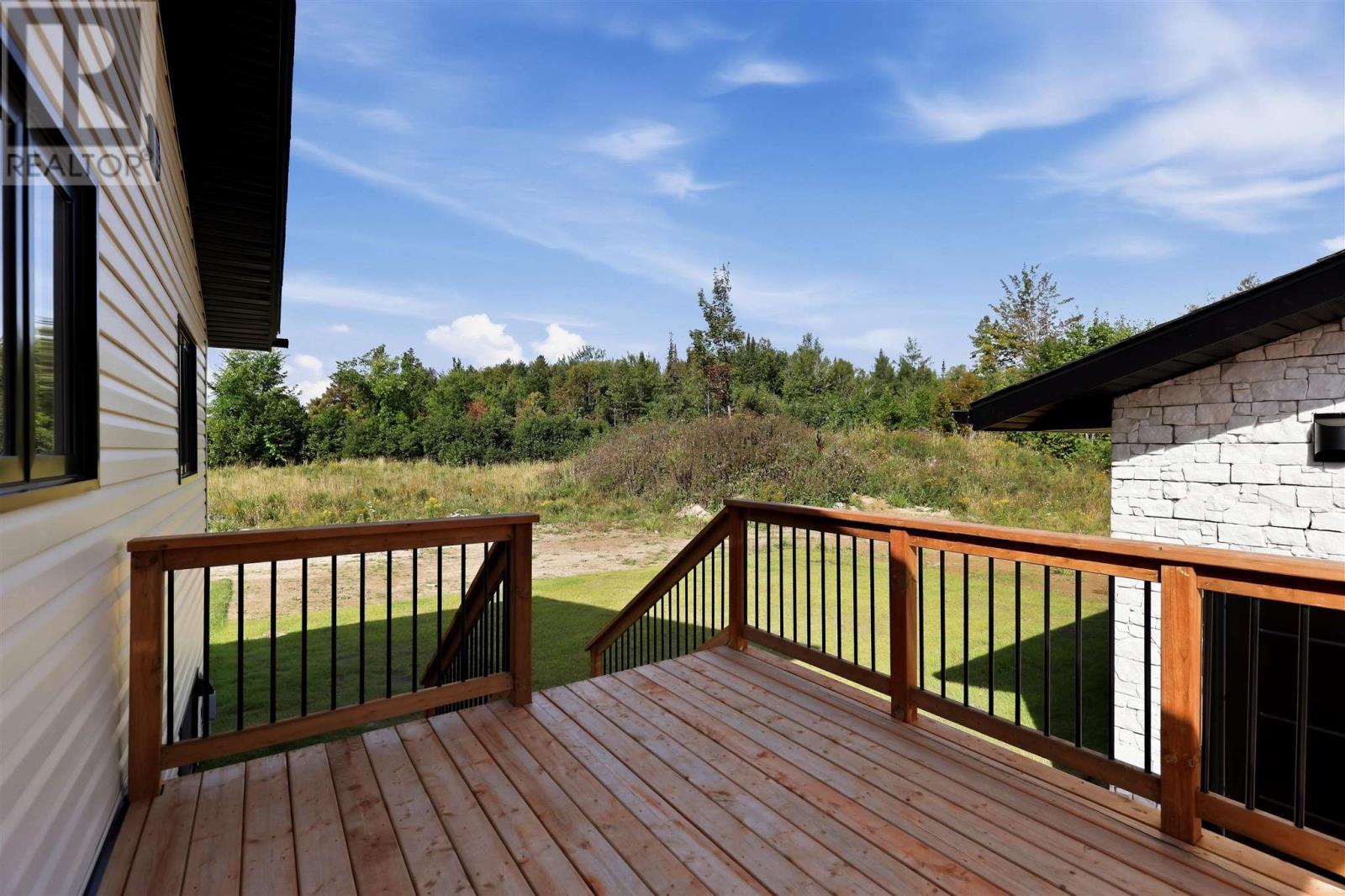 215 Greenfield Dr, Sault Ste. Marie, Ontario  P6C 3T3 - Photo 35 - SM262615