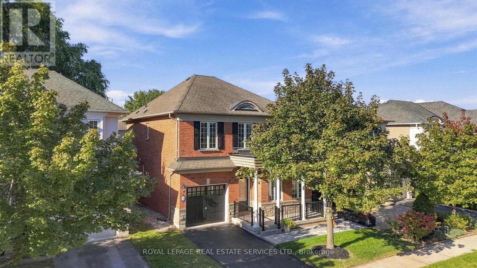 3396 Hayhurst Crescent, Oakville, Ontario L6L 6W9 - Photo 2 - W13832204