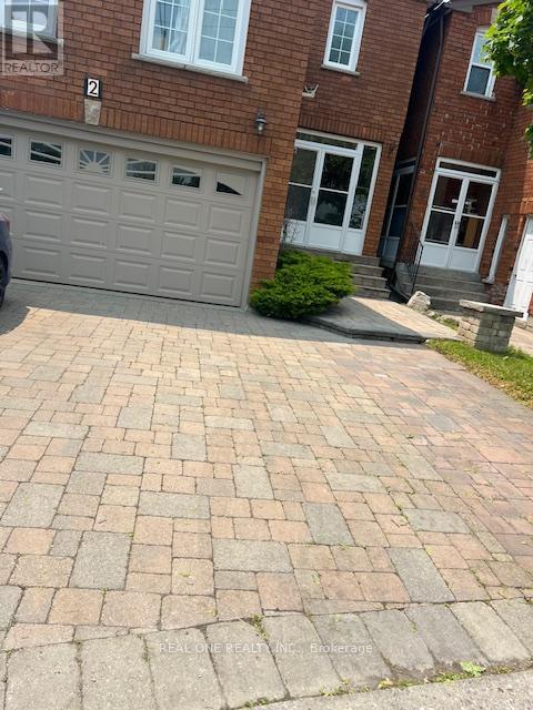 2 GRITTANI LANE, Toronto, Ontario