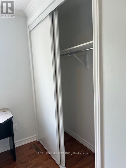 2 Grittani Lane, Toronto, Ontario  M1S 5B7 - Photo 4 - E13468148