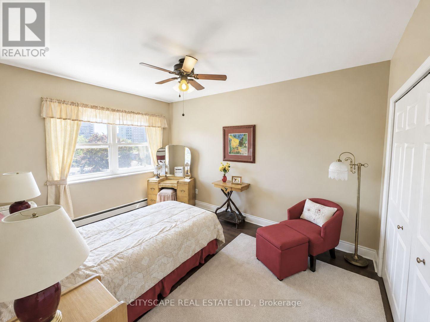 25 - 824 Brant Street, Burlington, Ontario  L7R 2J5 - Photo 13 - W13832018