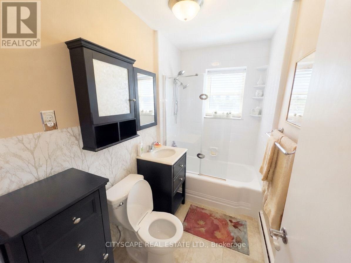 25 - 824 Brant Street, Burlington, Ontario  L7R 2J5 - Photo 16 - W13832018