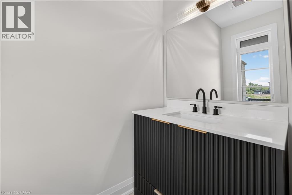 8905 Angie Drive, Niagara Falls, Ontario  L2H 3W8 - Photo 7 - 40866526