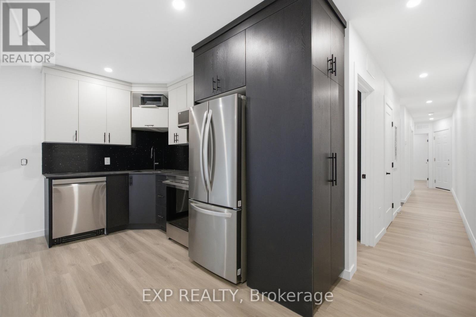 180 Clarence Street, Ottawa, Ontario  K1N 5P3 - Photo 2 - X13832710