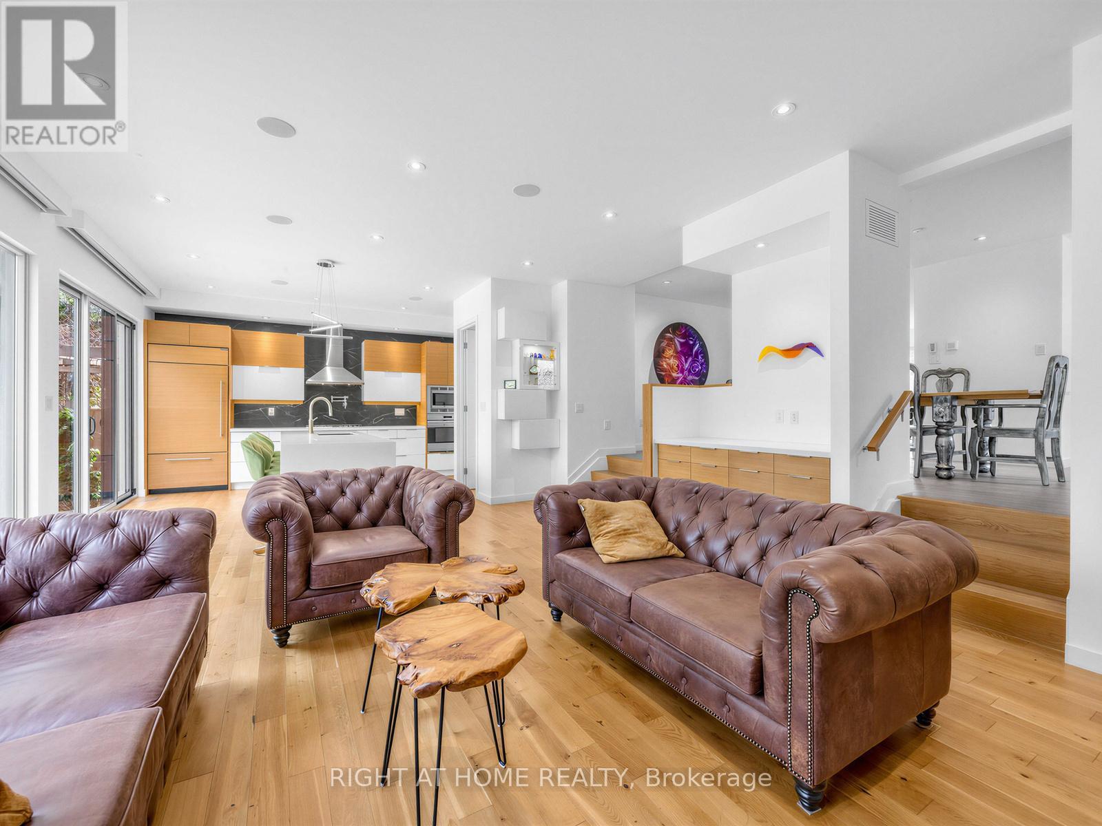 76 Ferris Road, Toronto, Ontario  M4B 1G4 - Photo 13 - E13832704