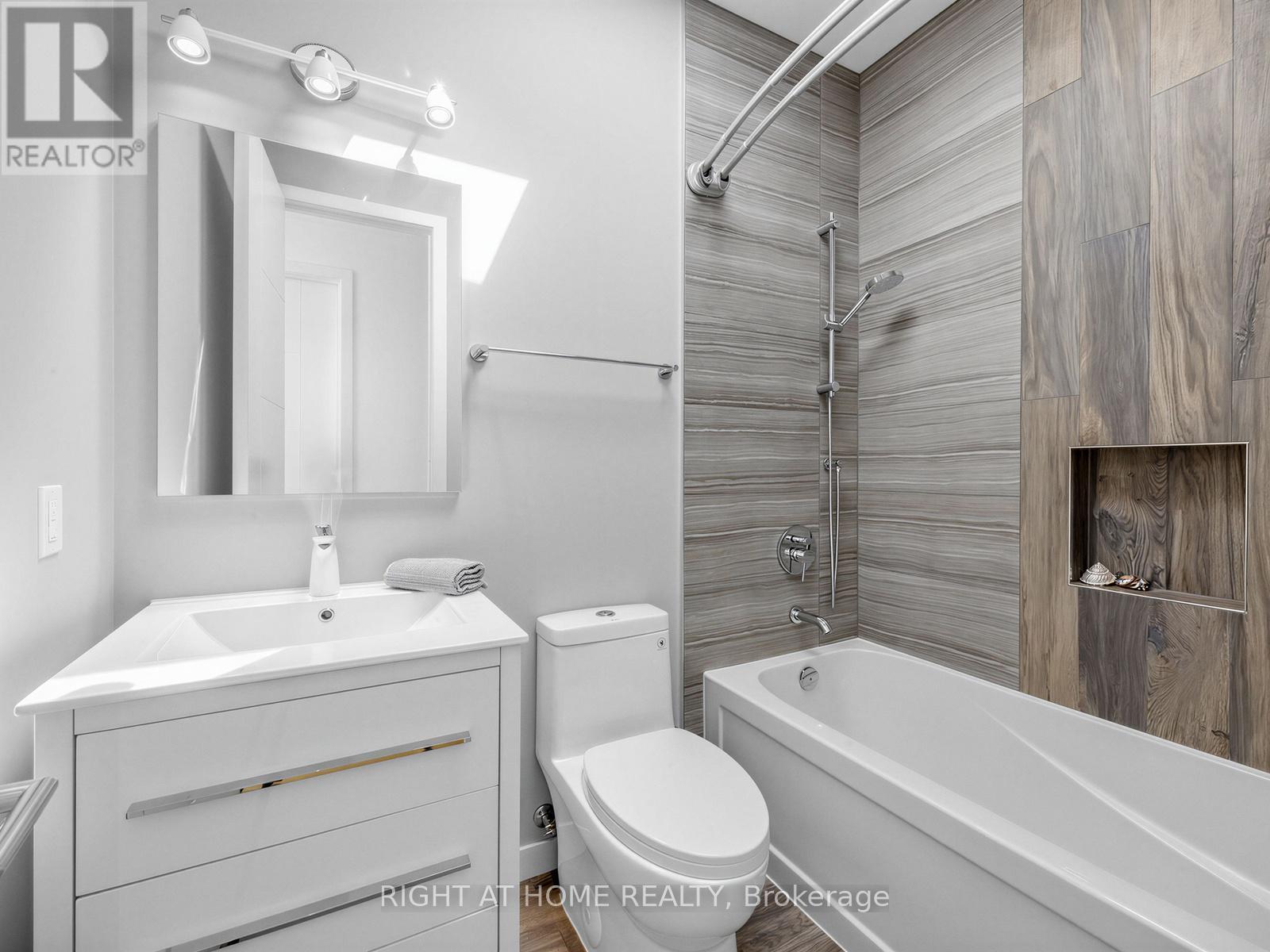 76 Ferris Road, Toronto, Ontario  M4B 1G4 - Photo 26 - E13832704