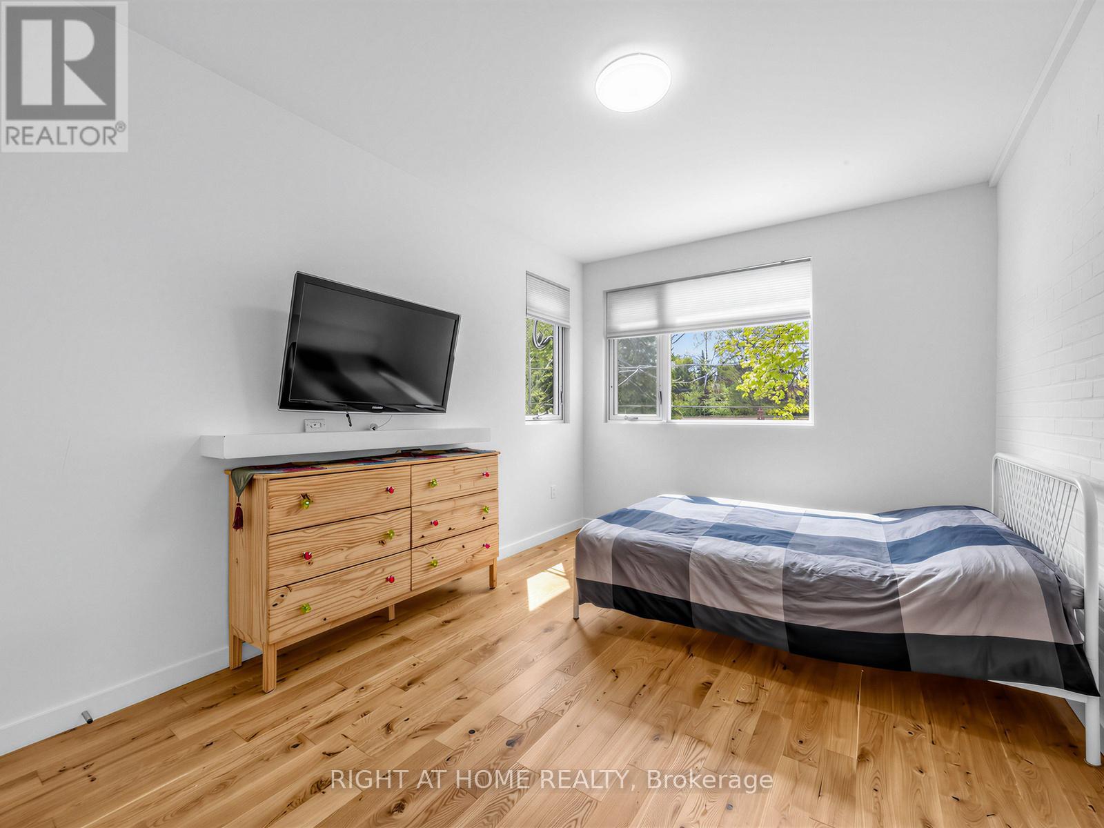 76 Ferris Road, Toronto, Ontario  M4B 1G4 - Photo 28 - E13832704