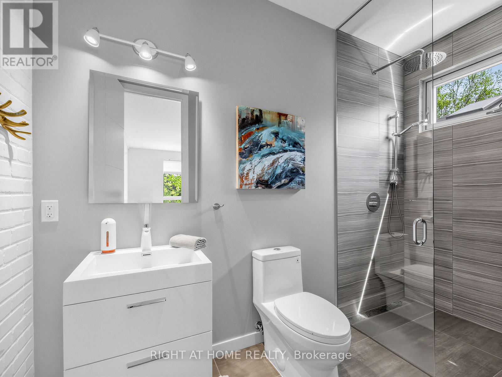 76 Ferris Road, Toronto, Ontario  M4B 1G4 - Photo 29 - E13832704