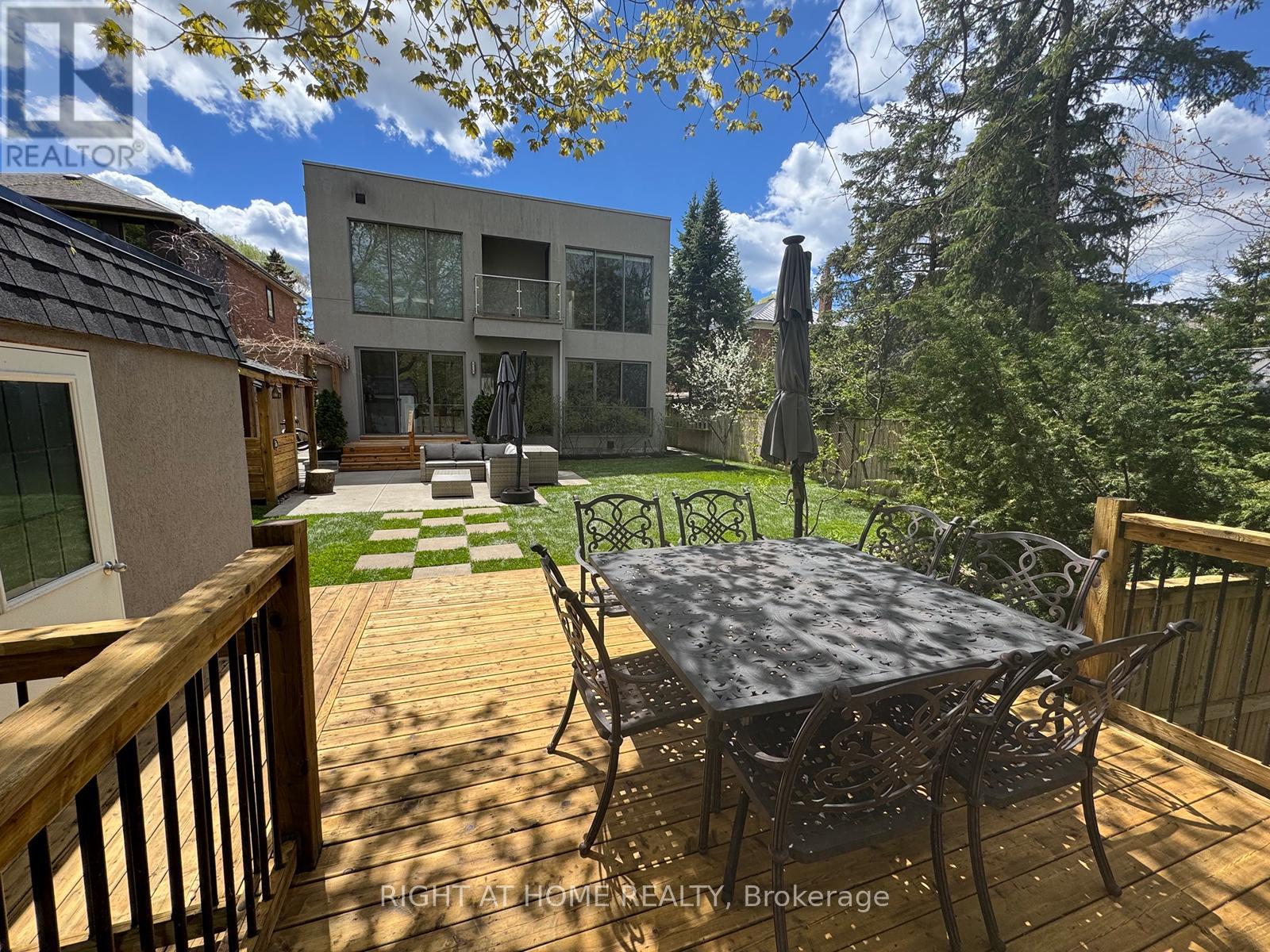 76 Ferris Road, Toronto, Ontario  M4B 1G4 - Photo 39 - E13832704