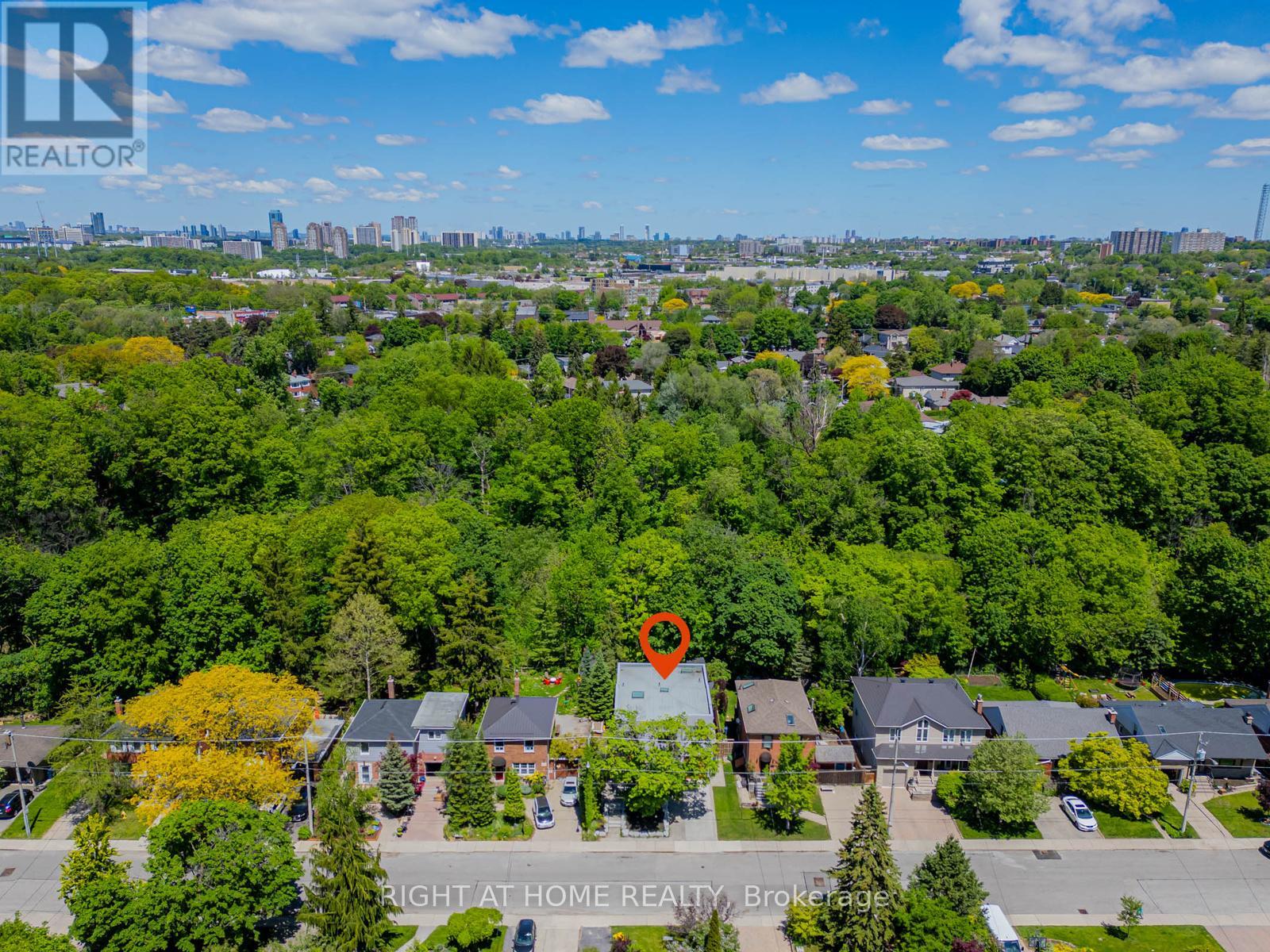 76 Ferris Road, Toronto, Ontario  M4B 1G4 - Photo 40 - E13832704