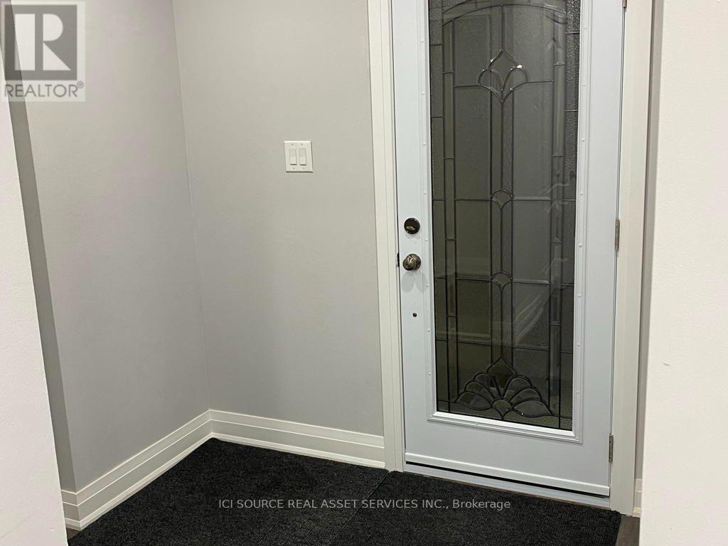 77 Newbridge Crescent, Brampton, Ontario  L6S 4B5 - Photo 13 - W13832250
