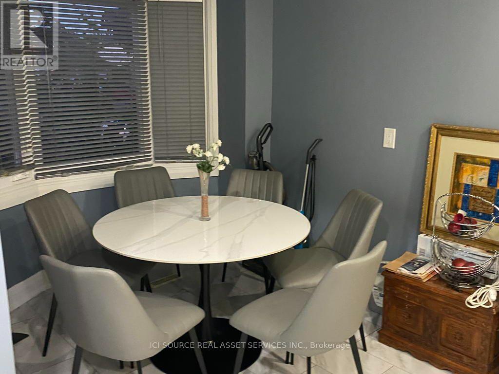 77 Newbridge Crescent, Brampton, Ontario  L6S 4B5 - Photo 35 - W13832250