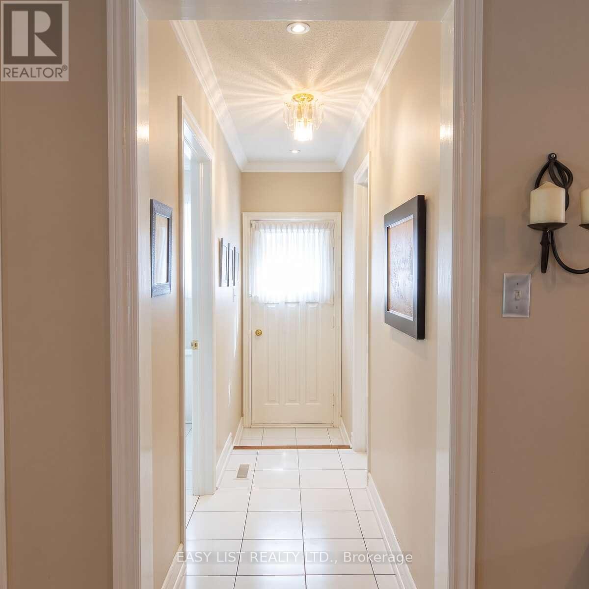 14 Gas Light Crescent, Vaughan, Ontario  L4L 8E8 - Photo 11 - N13725554