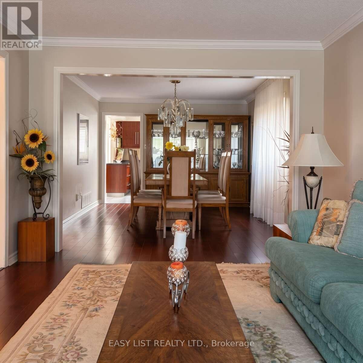 14 Gas Light Crescent, Vaughan, Ontario  L4L 8E8 - Photo 13 - N13725554