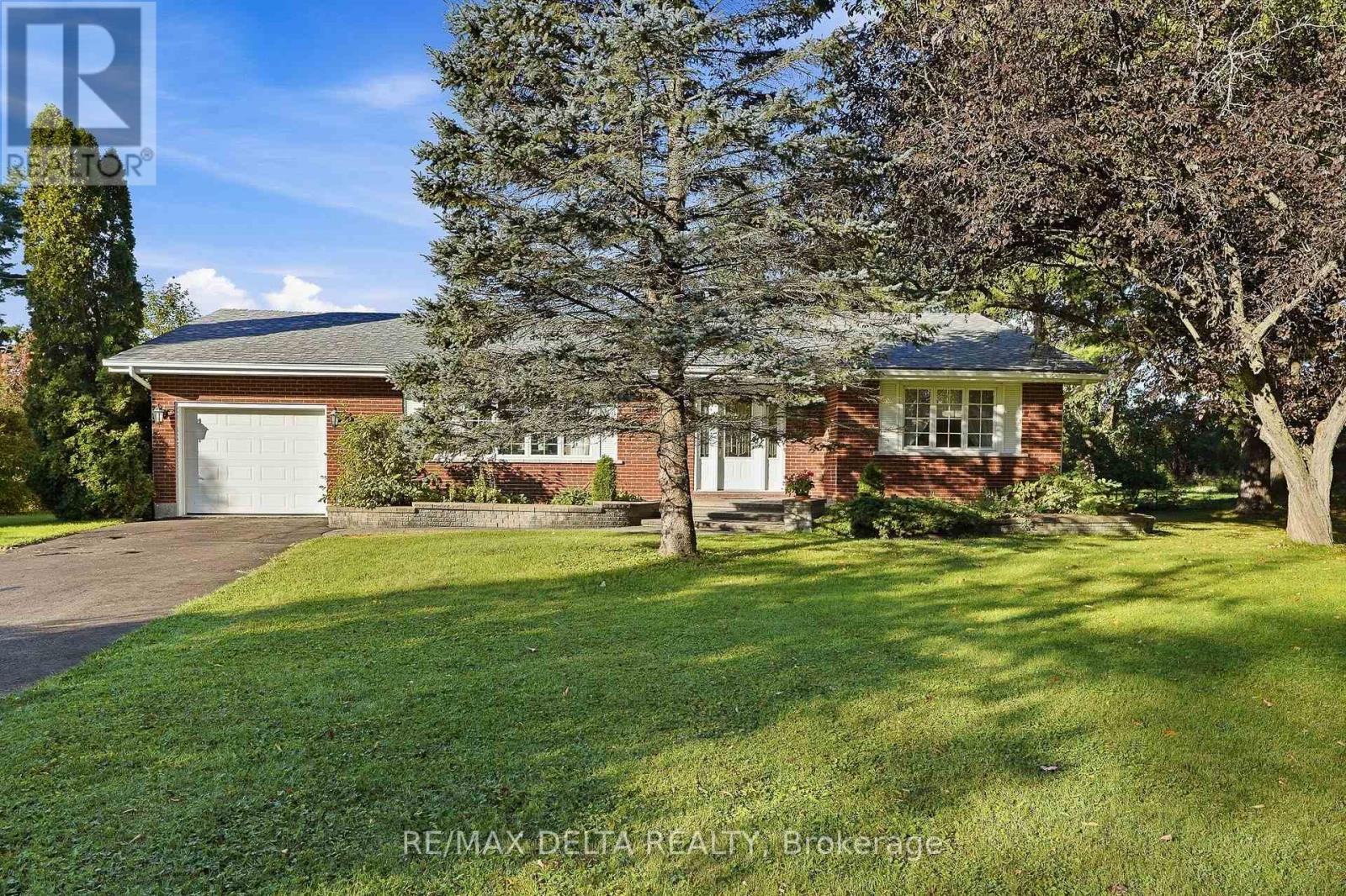 77 Front Road W, Champlain, Ontario  K0B 1K0 - Photo 2 - X13832740