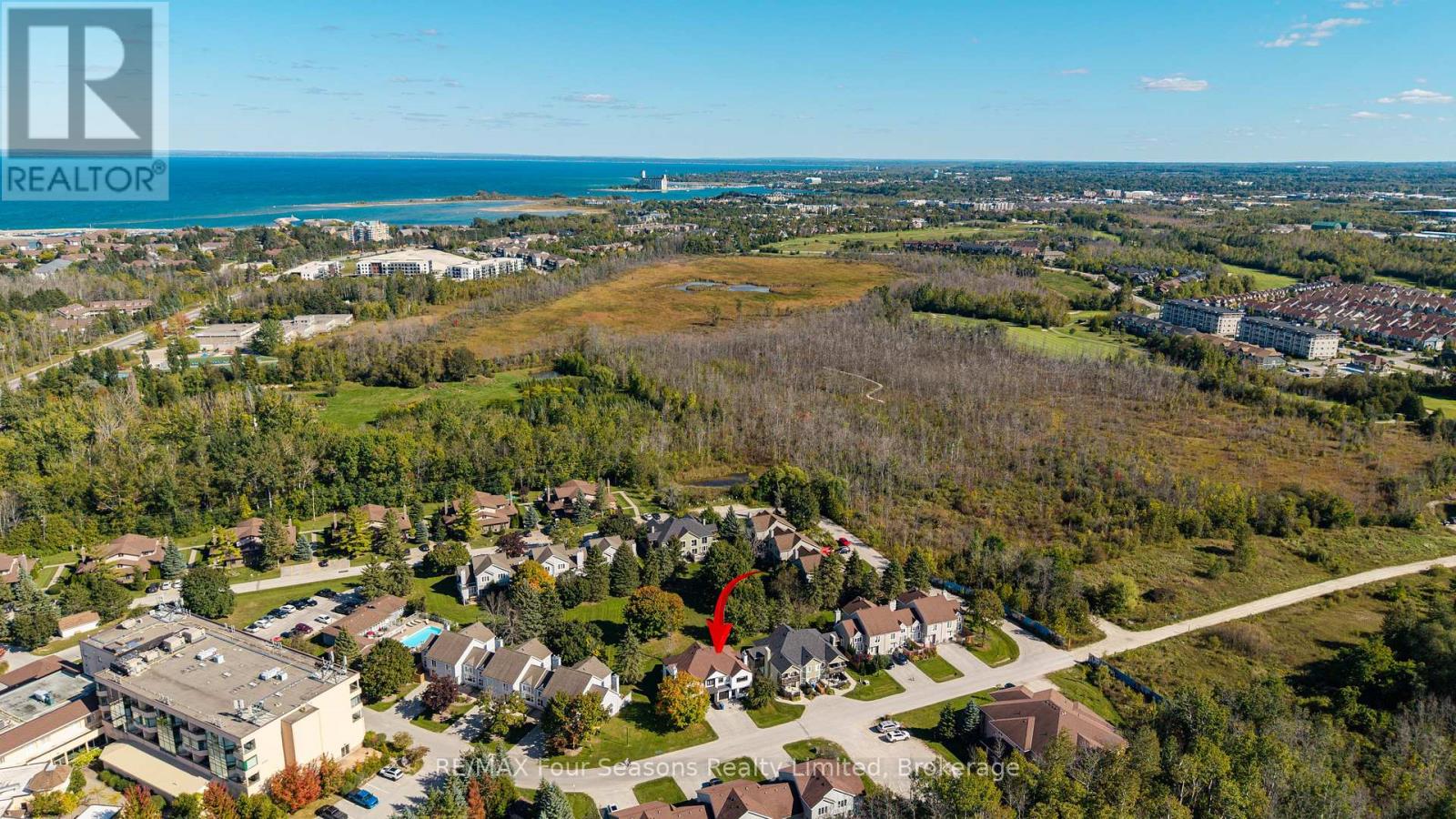 161 Vacation Inn Drive, Collingwood, Ontario  L9Y 5G4 - Photo 31 - S13832752