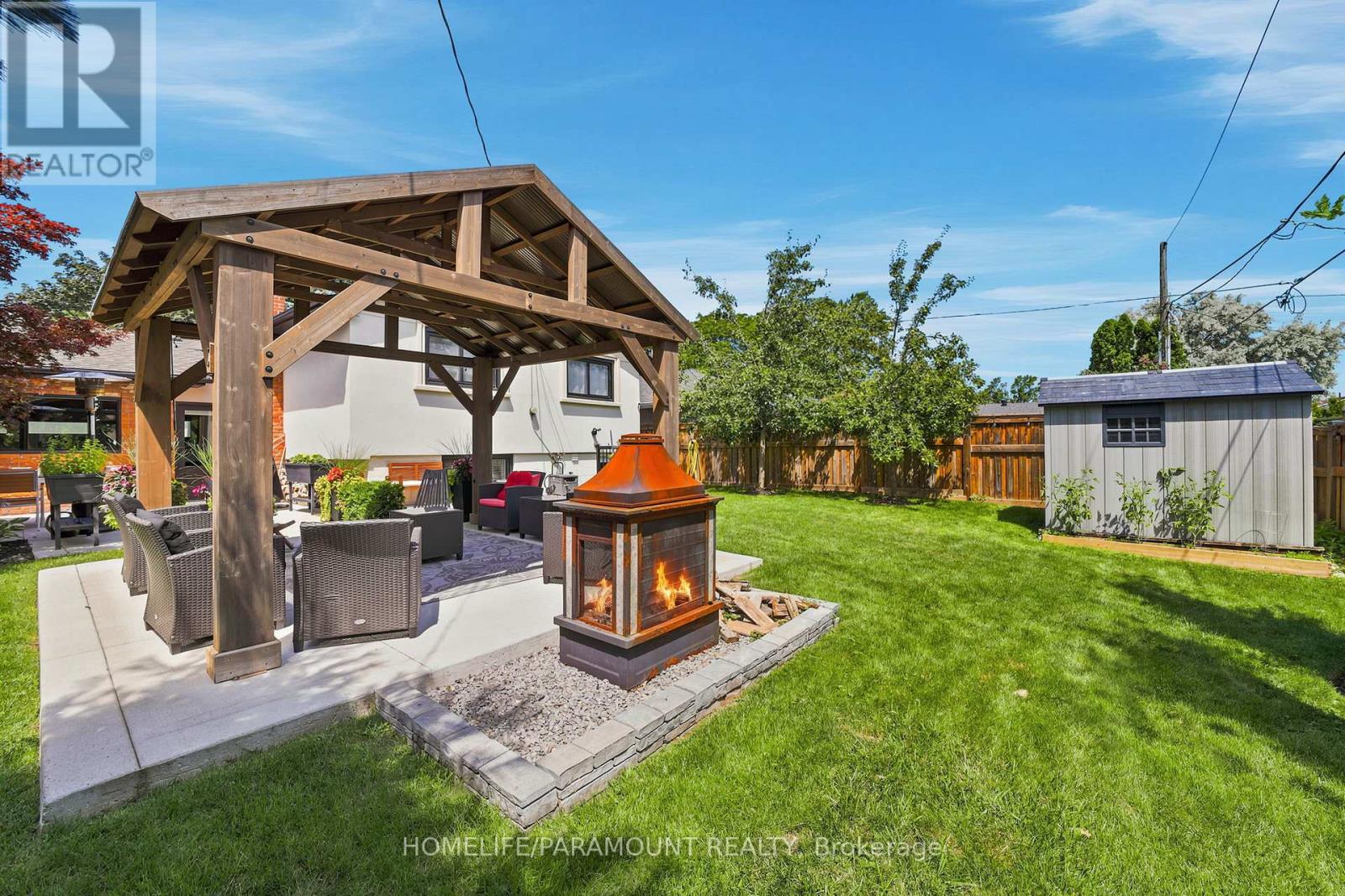 543 Limerick Road, Burlington, Ontario  L7L 2K5 - Photo 2 - W13832742