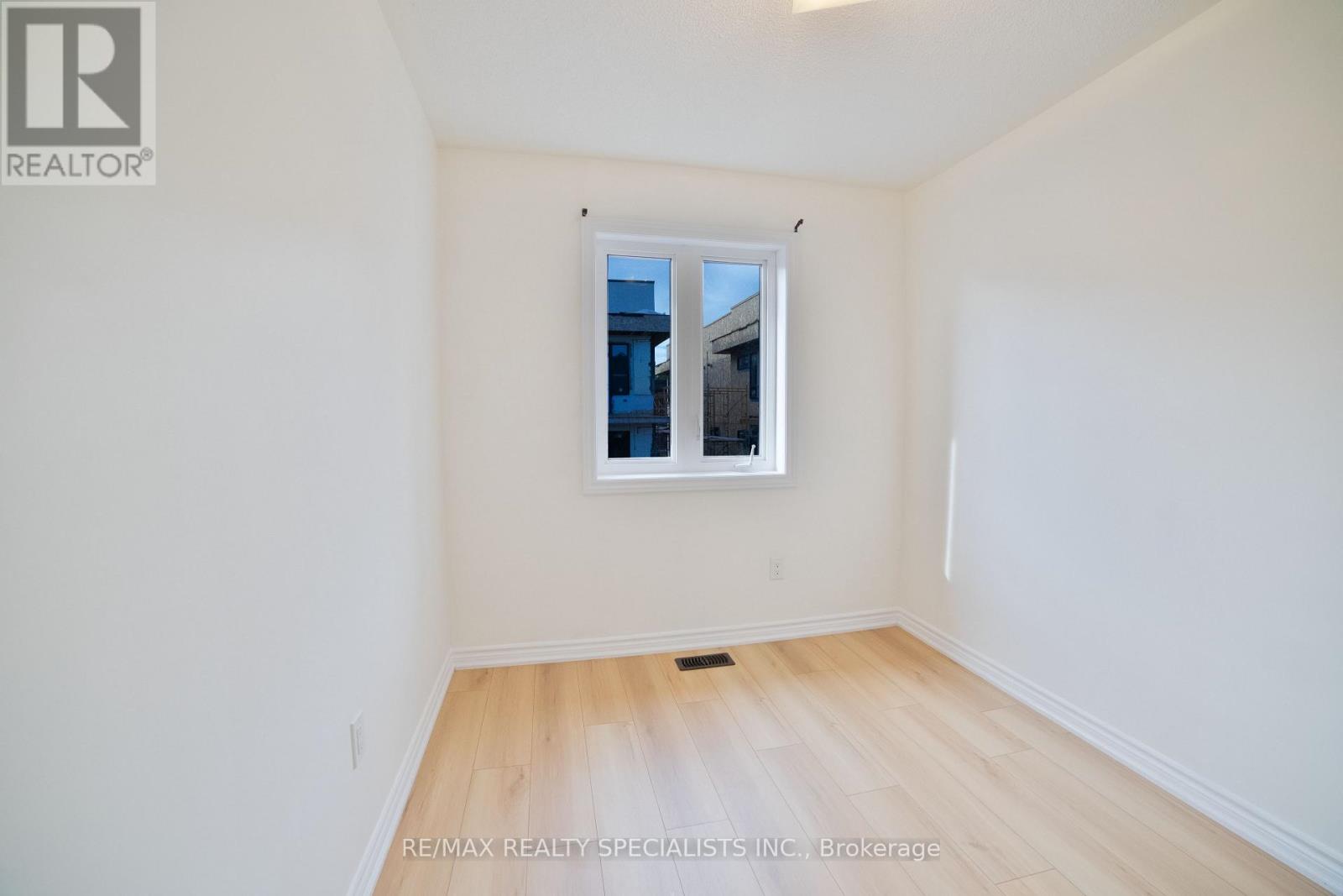 52 Kayak Heights, Brampton, Ontario  L6Z 0H9 - Photo 10 - W13832748