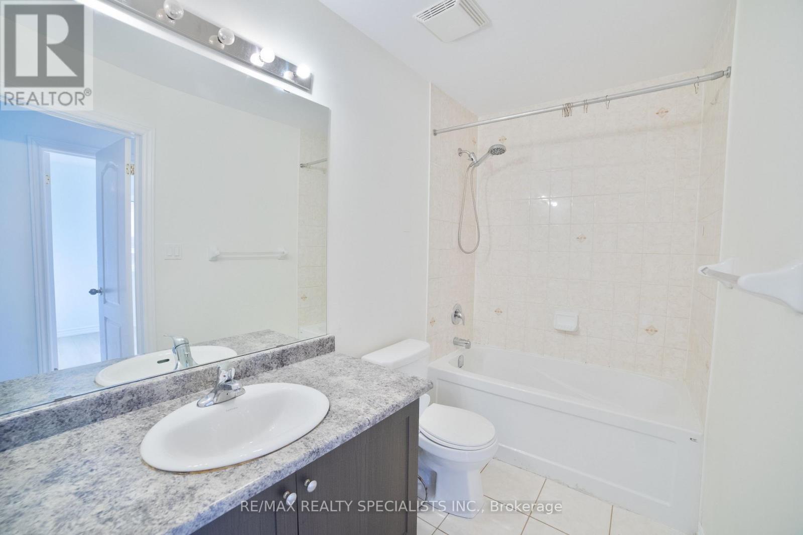52 Kayak Heights, Brampton, Ontario  L6Z 0H9 - Photo 16 - W13832748