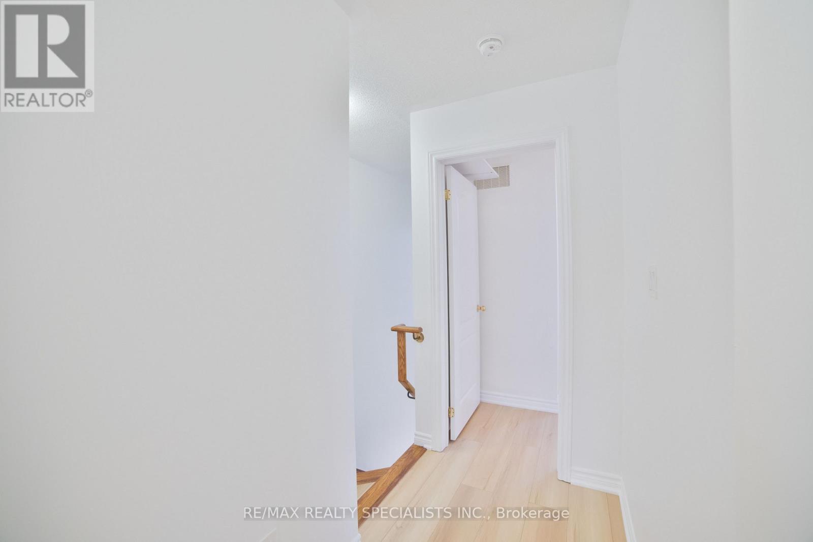 52 Kayak Heights, Brampton, Ontario  L6Z 0H9 - Photo 9 - W13832748